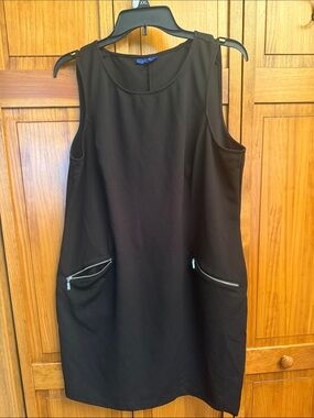 NWOT size Xxl Apt. 9 Black Sleeveless Shift Dress with Zip Pockets
